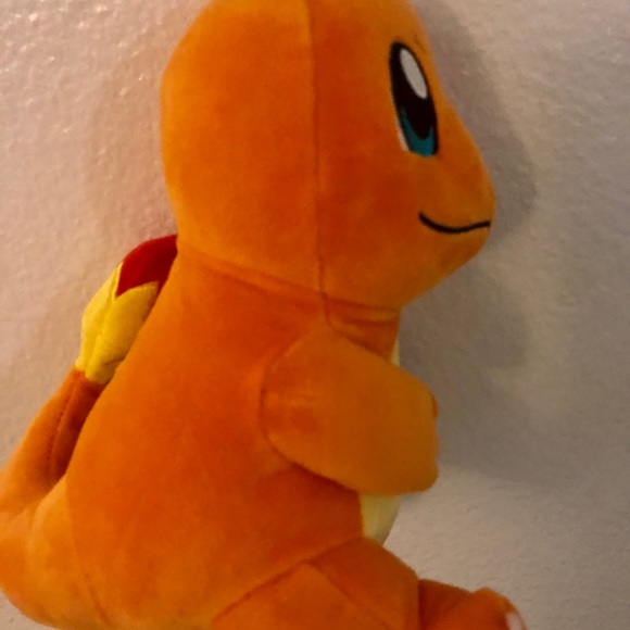 Brand New Charmander Plush and card - Picture 3 of 6